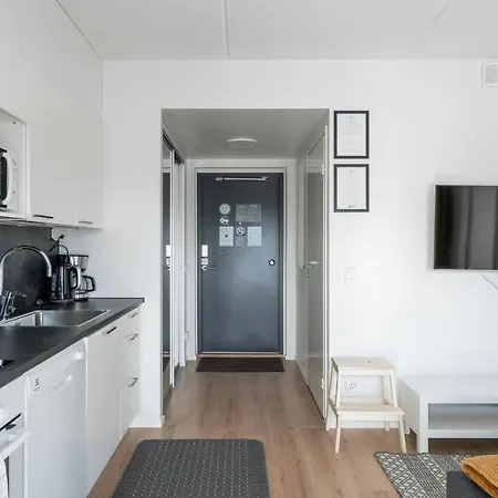 公寓 Hiisi Homes Laajakallio 基尔科努米