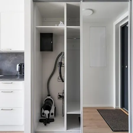 Hiisi Homes Laajakallio Apartment