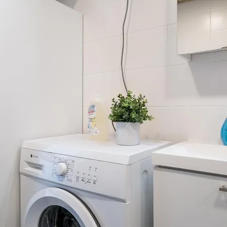 Apartment Hiisi Homes Laajakallio *