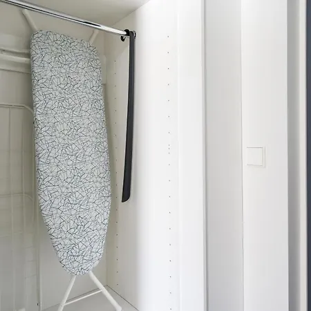 Hiisi Homes Laajakallio 公寓 *