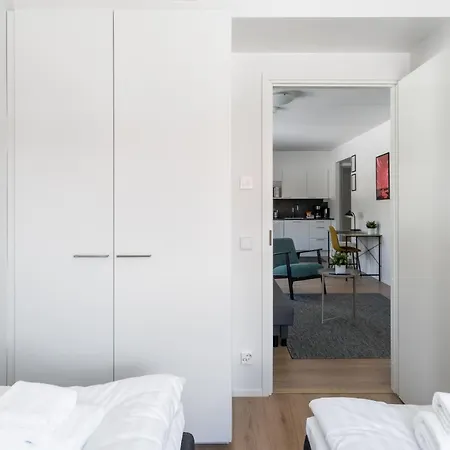 Hiisi Homes Laajakallio Apartament *